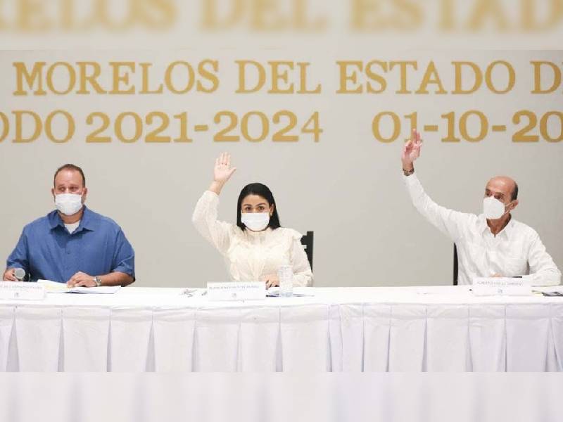 En Puerto Morelos nombran a funcionarios del nuevo gabinete