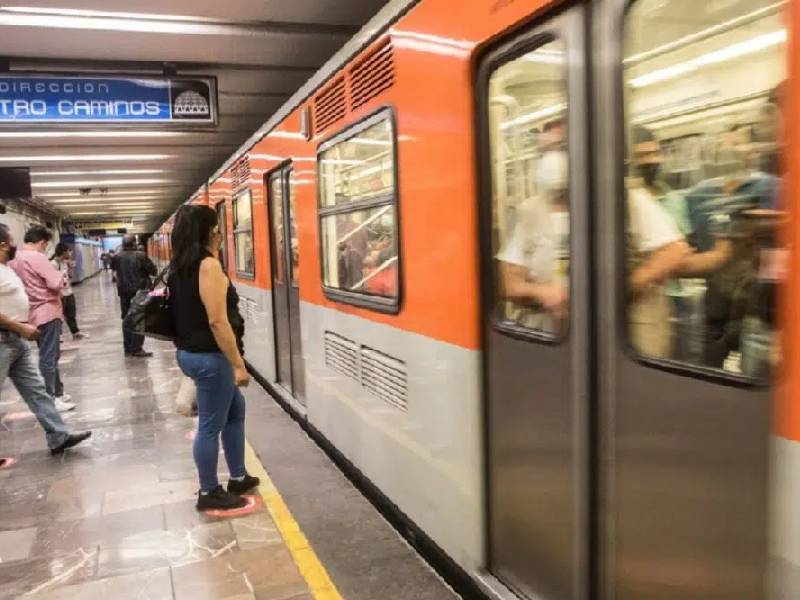 Fallece persona tras arrojarse a las vías en la Línea 2 del Metro de la CDMX