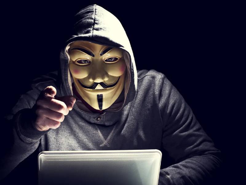 Anonymous detrás de la caída de Facebook