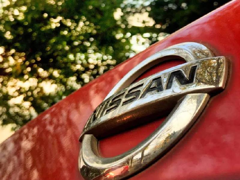 Nissan cierra planta a falta de microprocesadores