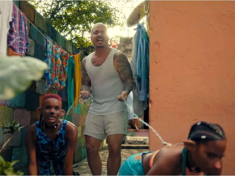 Retiran video de J Balvin