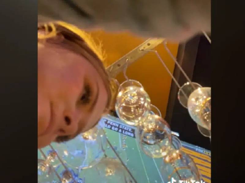 Video. Bartender expone en TikTok el acoso que vive en su trabajo