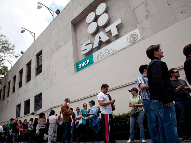 Jóvenes libran sanciones, pero no registro en el SAT
