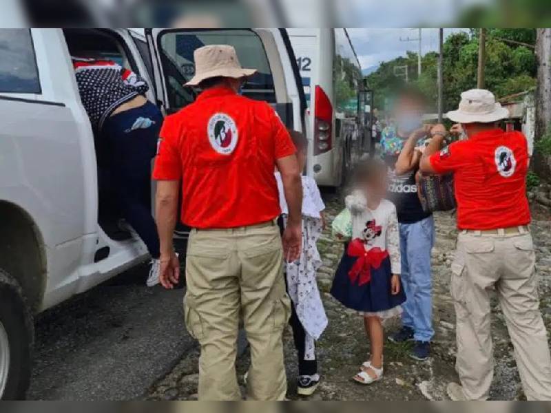 INM: documentos migratorios a embarazadas y menores de la caravana migrante