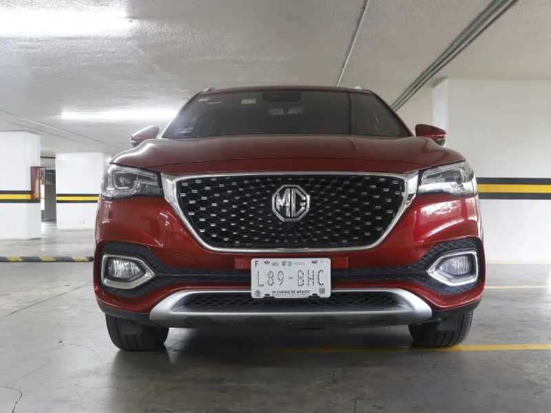 MG HS Trophy, SUV de origen chino con refinamiento británico