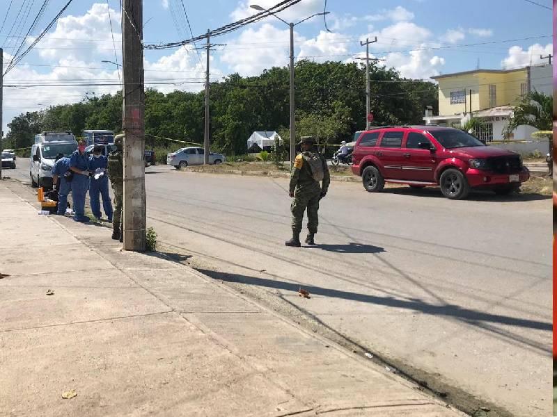 Encuentran camioneta abandonada en Cancún, al parecer se uso para un secuestro