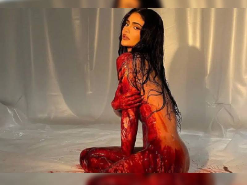 Conoce la colección de Halloween de Kylie Jenner ¡que sale mañana!