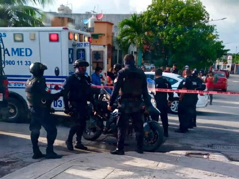 Policía dispara su arma en defensa propia contra ladrón