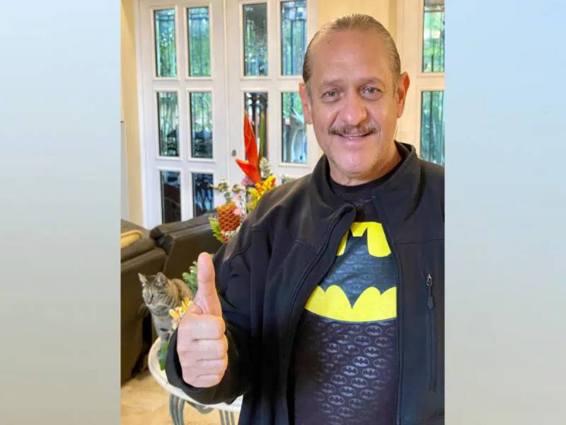 ÔÇÿEn casaÔÇÖ: Teo González abandona el hospital tras sufrir infarto