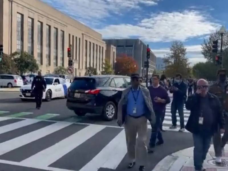 Evacúan edificios en Washington por amenaza de bomba