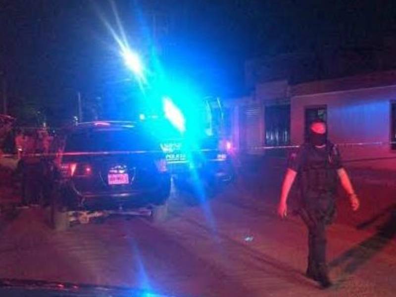 Menores encuentran muerto a su padre en una casa de Cancún