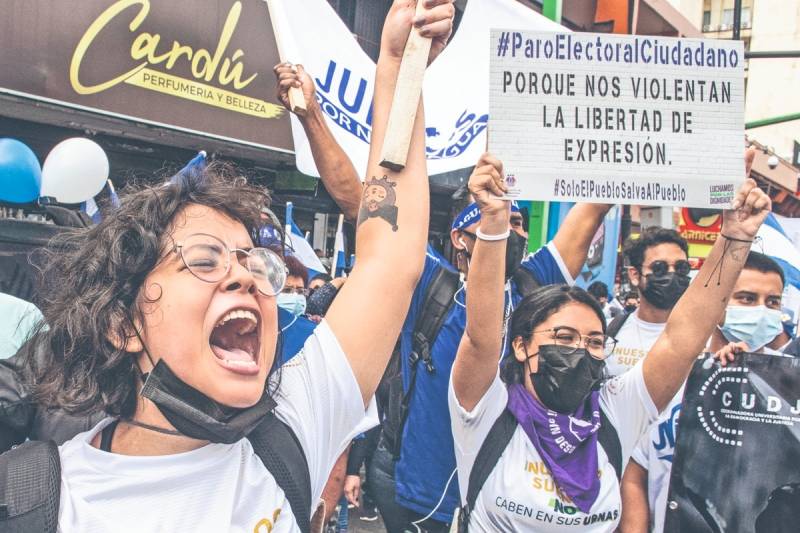 Se impone OrtegaÔÇª con oposición presa