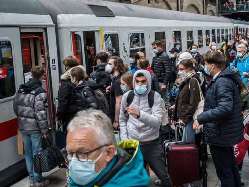 Alemania confirma dos casos de nueva variante ómicron de Covid-19; Italia uno
