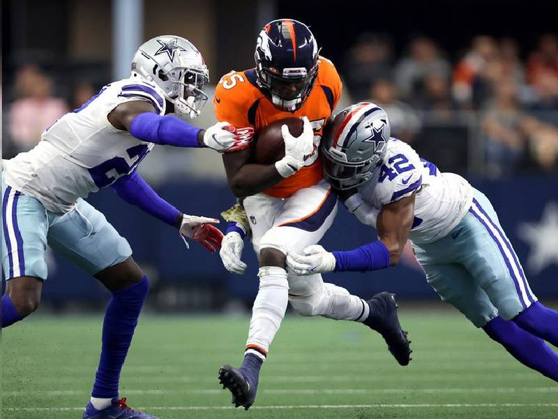 Con una gran ofensiva, Broncos derrota 30-16 a unos débiles Cowboys