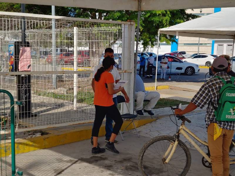Vacíos, Módulos de Vacunación para Rezagados en Cancún