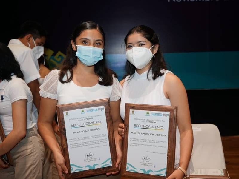 Joven carrilloportense gana Premio Estatal a la Juventud 2021