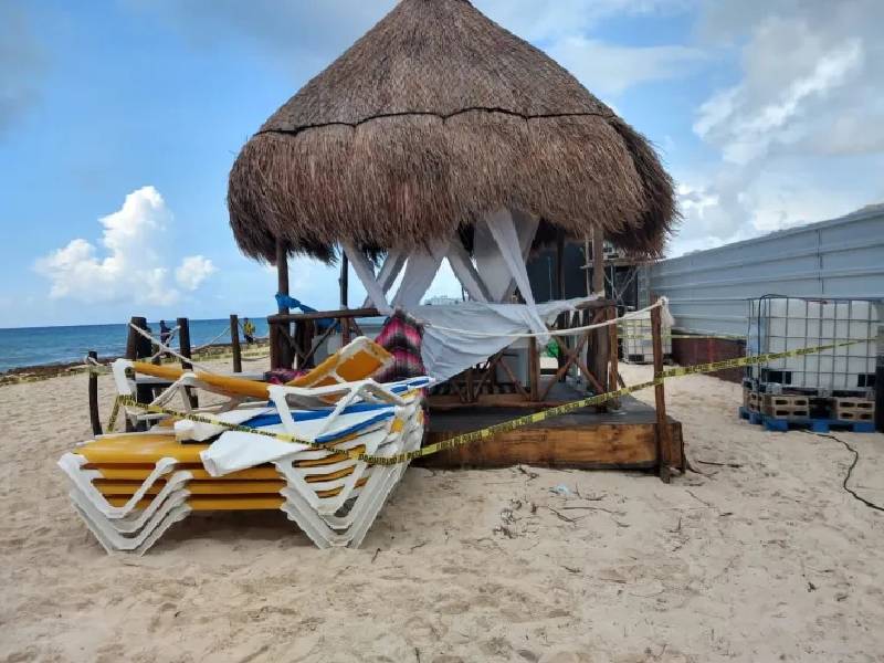 Negocios ilegales en playas