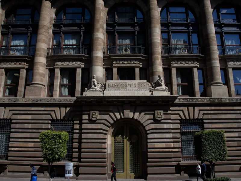 Estiman Banxico suba tasa líder hasta 5.25%