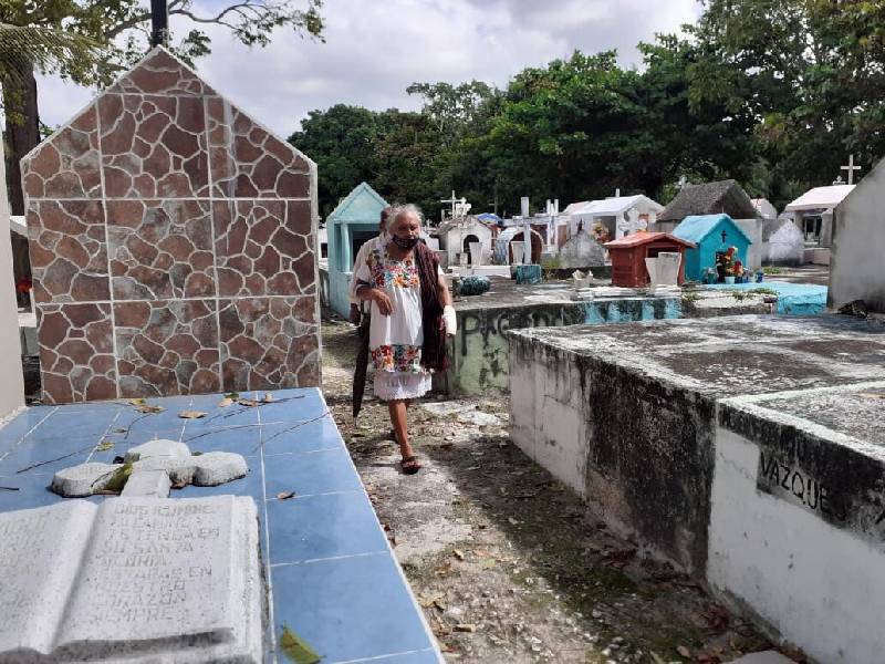vuelcan a cementerios