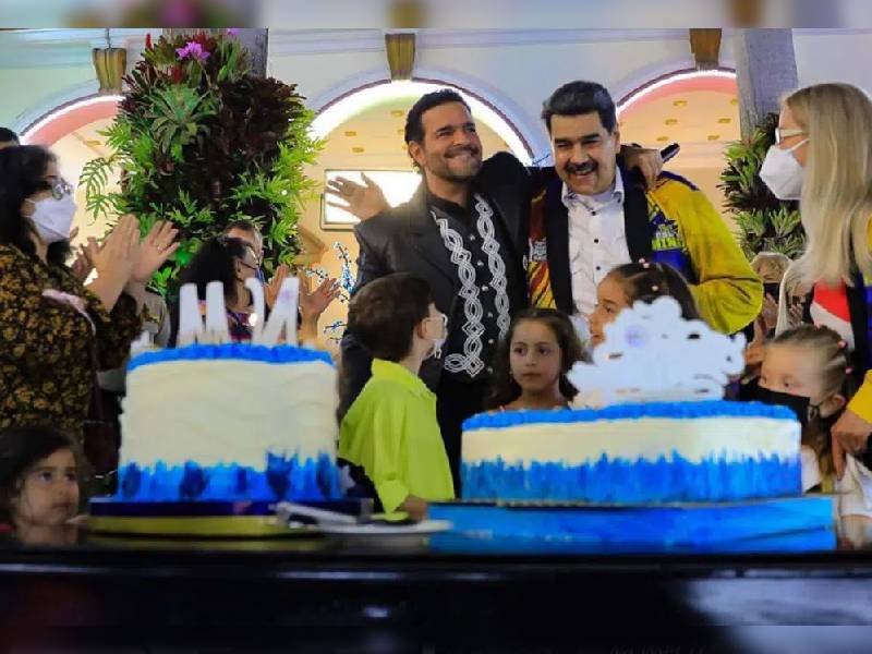 Pablo Montero pierde contratos por cantarle a Maduro
