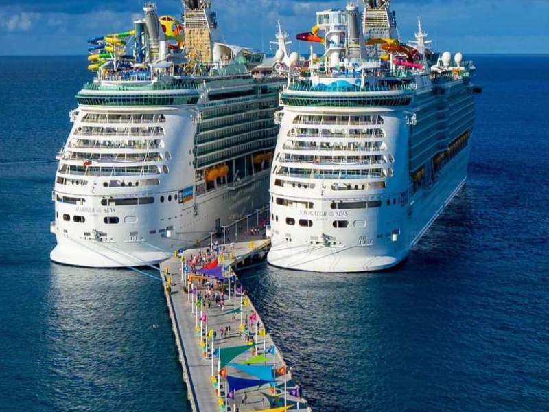 Cozumel inicia buena semana con atraque de 27 cruceros