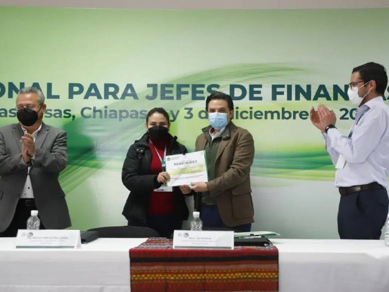 Finanzas sanas permiten al IMSS transformar servicios de salud