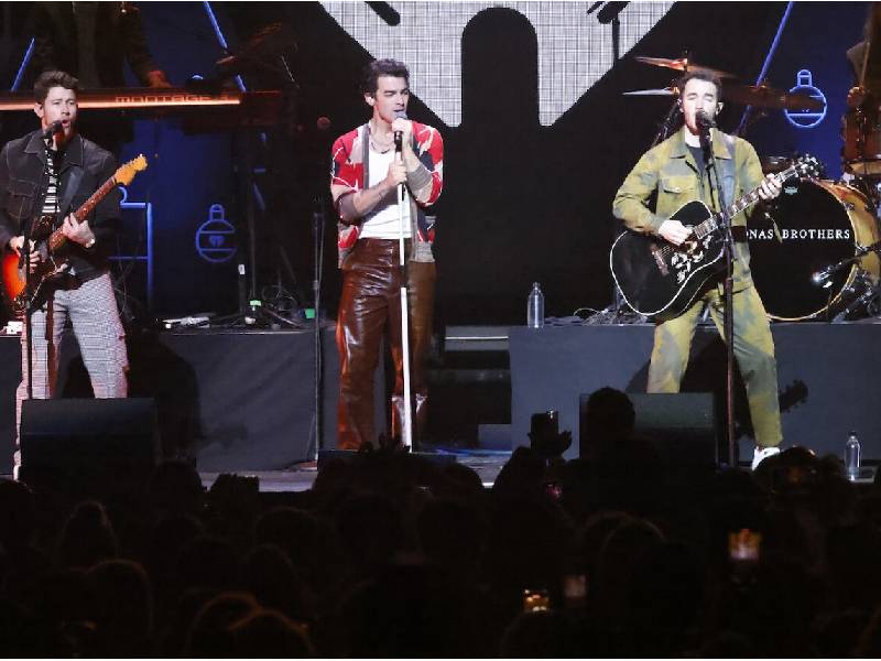 Jonas Brothers