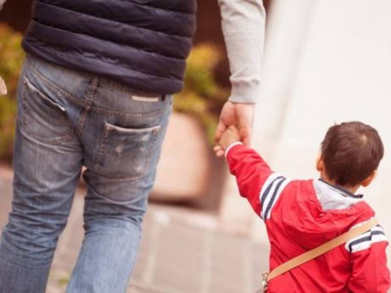 Aficionado secuestra a un niño