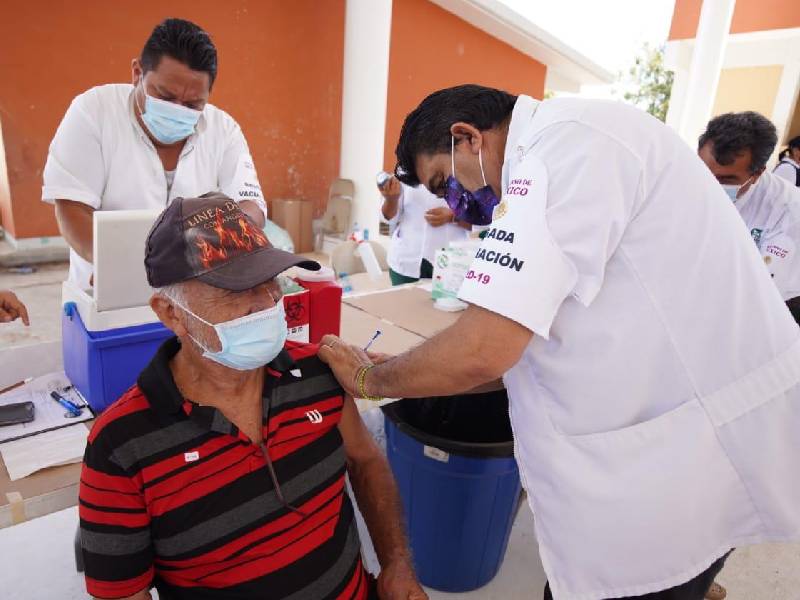 Inicia vacunación de refuerzo en Quintana Roo