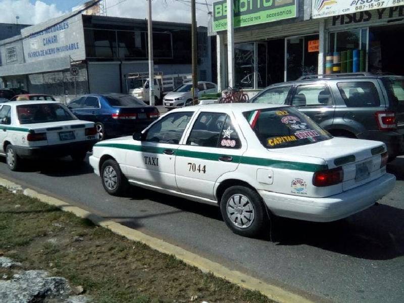 Alertan taxistas