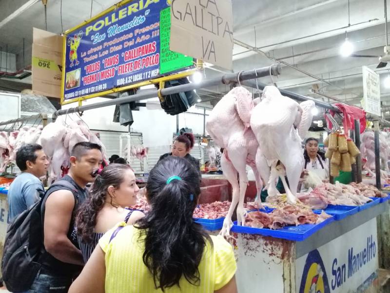 Inflación golpea a los bolsillos para las cenas navideñas