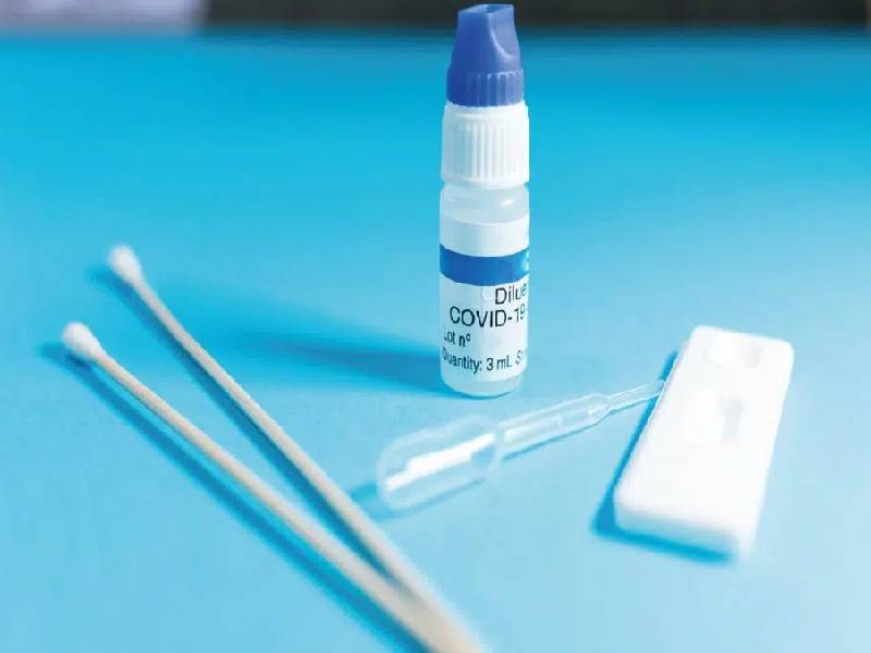 Sheinbaum llama a la población a no comprar pruebas covid por internet