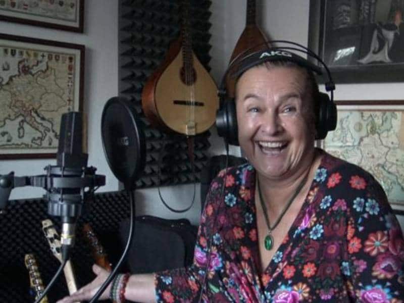 Muere de Covid-19 la cantante Hana Horka