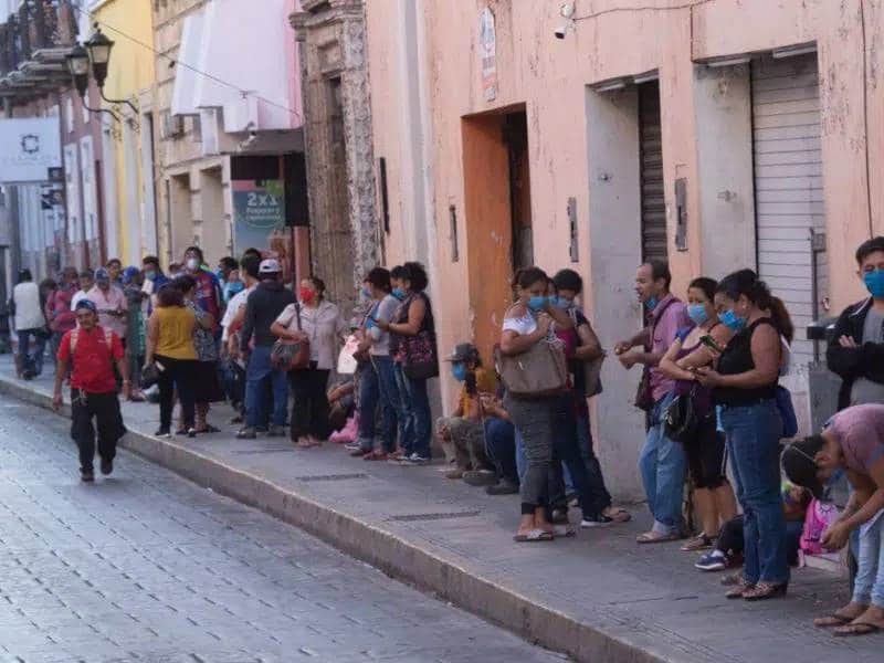 Cierra 2021 con 2.1 millones de desempleados