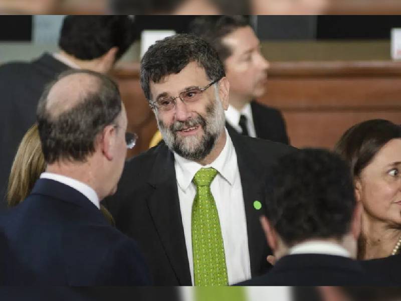 ÔÇ£Gravísimo errorÔÇØ aprobar reforma energética, afirma exrector Barnés