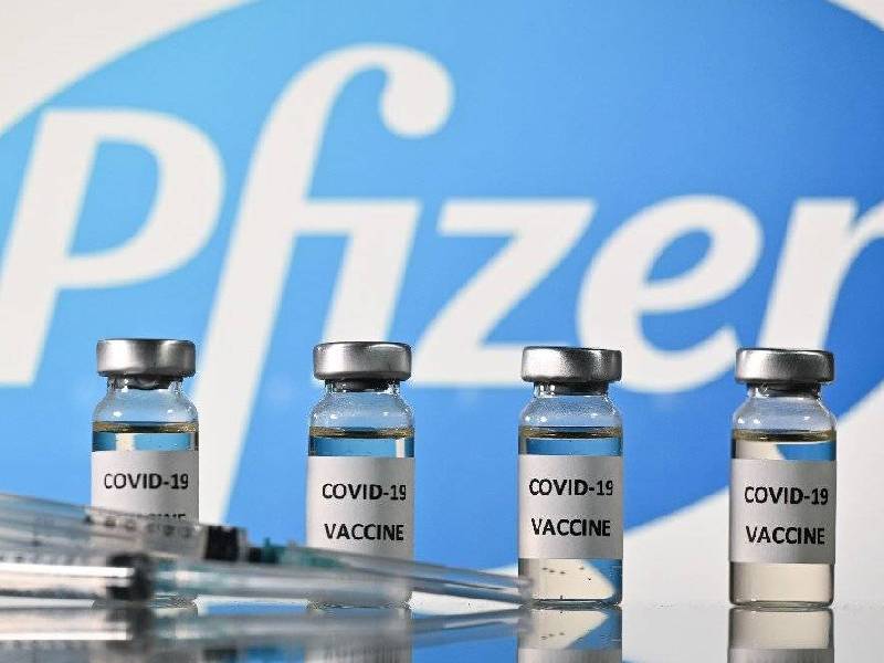 Pfizer-BioNTech comienzan ensayos clínicos de vacuna contra ómicron