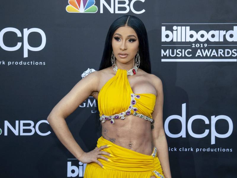 Rapera Cardi B gana demanda millonaria