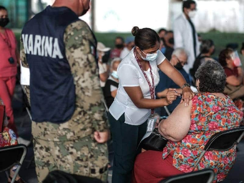 Vacunarán hoy a sector 50-59 años
