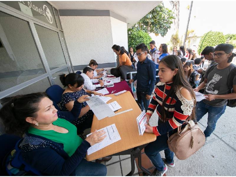 Jóvenes construyendo el futuro