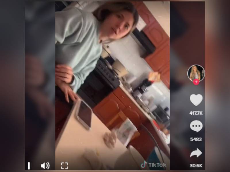 Video: A mujer le cobran 500 pesos por ÔÇ£aire premiumÔÇØ para sus llantas