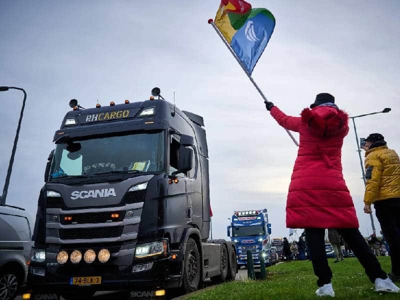 Convoy antivacunas no para en Europa