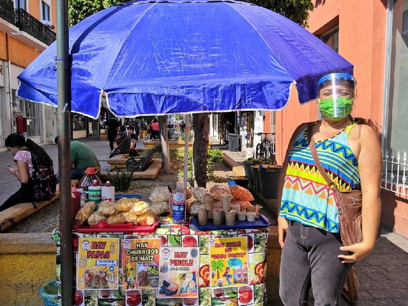 Endeudado, comercio informal de la capital