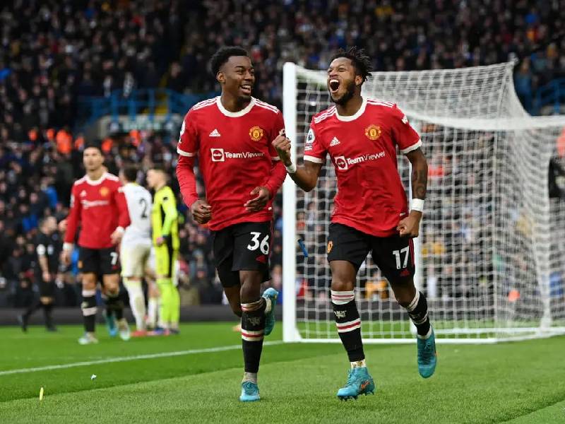 Manchester United gana 4-2 al Leeds antes de visitar al Atlético