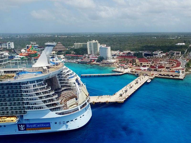 Cozumel cerrará el mes con el arribo de 139 cruceros