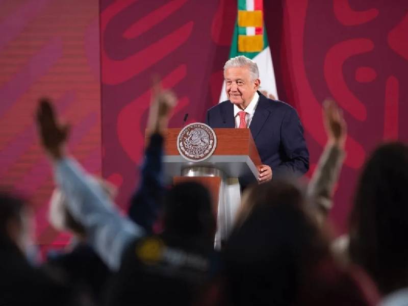 Ordena AMLO investigar a marinos