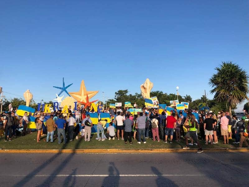 Varados, 400 ucranianos en Q. Roo