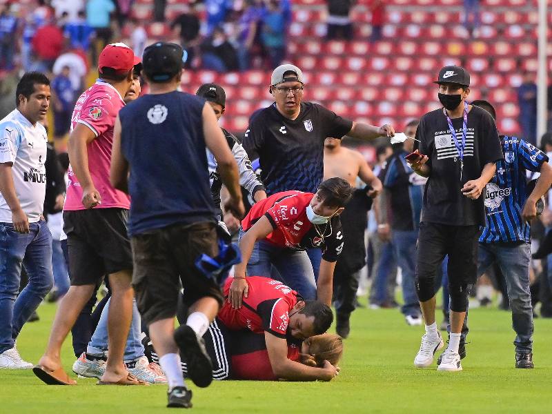 Liberan a dos detenidos por trifulca en Querétaro