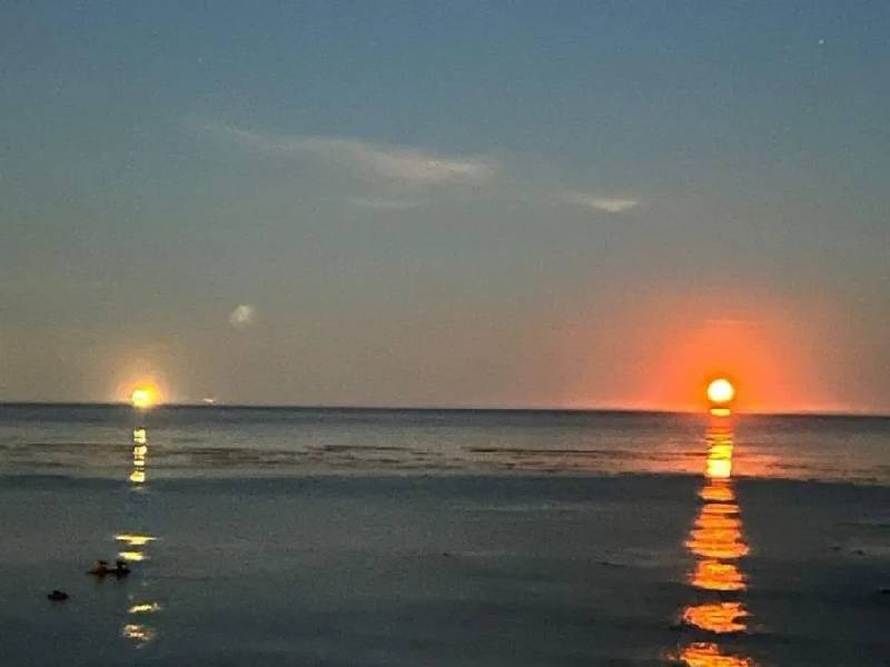 La luna y el sol en una sola foto ¡No es posible! ¿O sí?