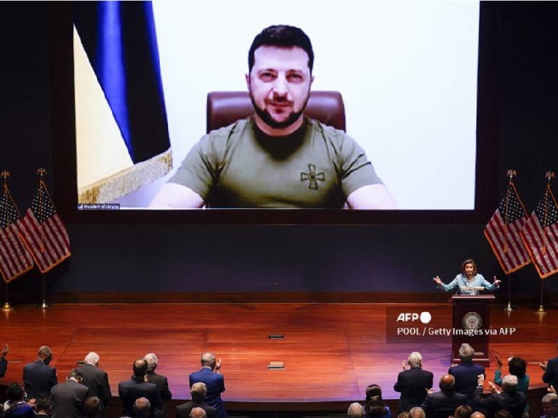 Volodimir Zelenski pide a EU zona de exclusión aérea en Ucrania