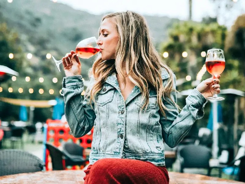 Disfruta de comida gourmet, vino nacional y cerveza artesanal en GastroDrink 2022